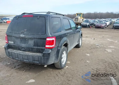 2011 Ford Escape Xlt z USA, uszkodzony, nr VIN 1FMCU0D76BKC66697